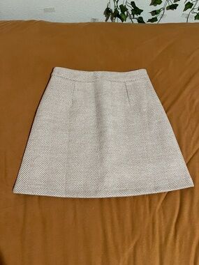 Classic Herringbone A-Line Skort in White and Beige